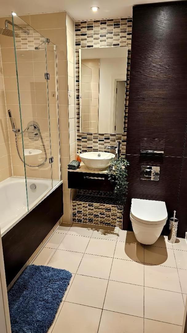 Amazing Flat Near Stratford Station Apartamento *
